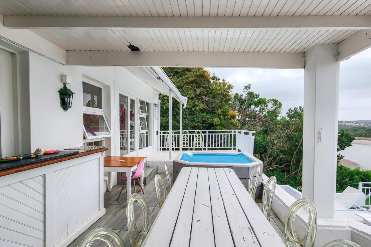 Blue'S Guest House - East London Bonza Bay Экстерьер фото