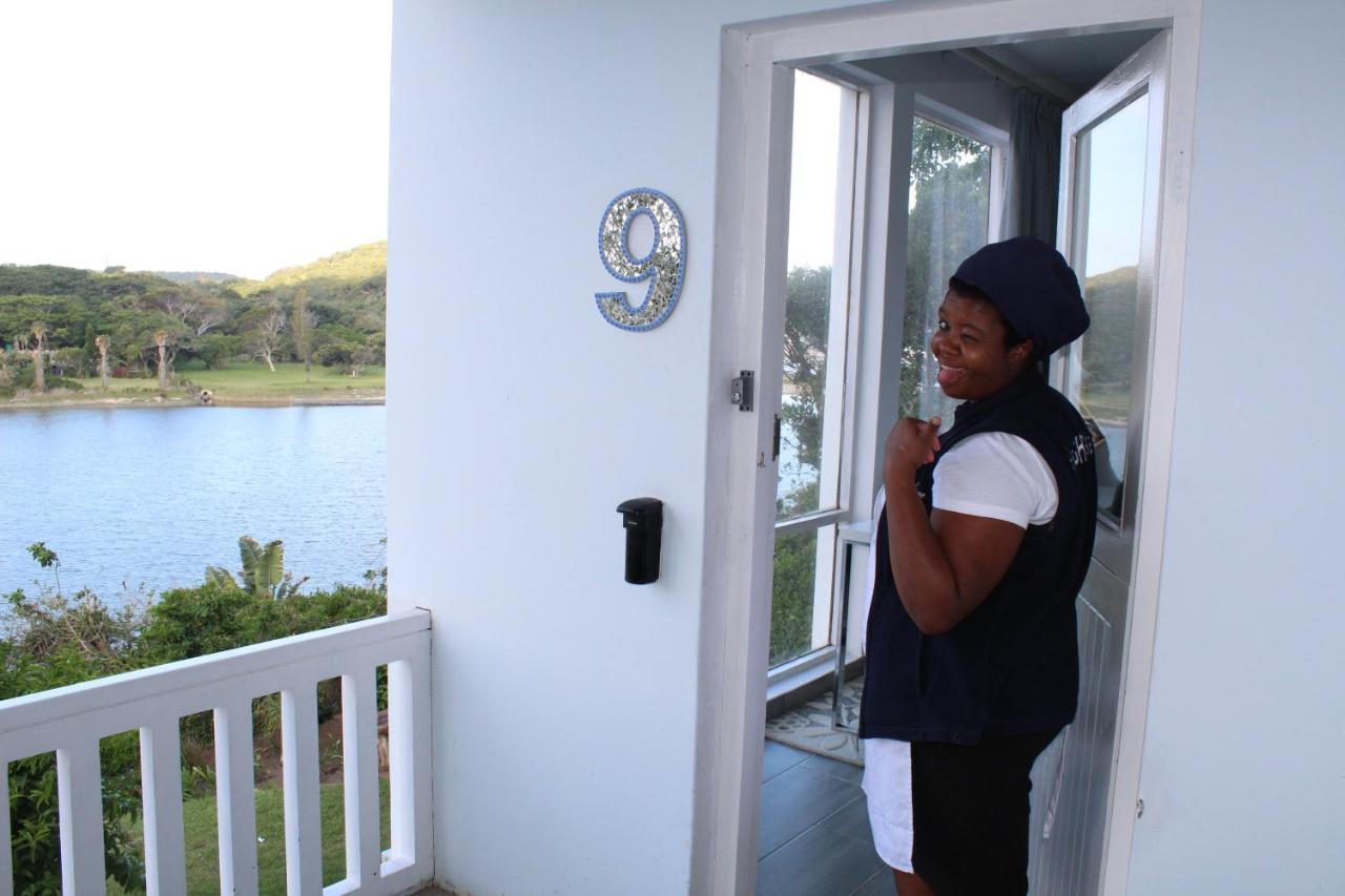Blue'S Guest House - East London Bonza Bay Экстерьер фото