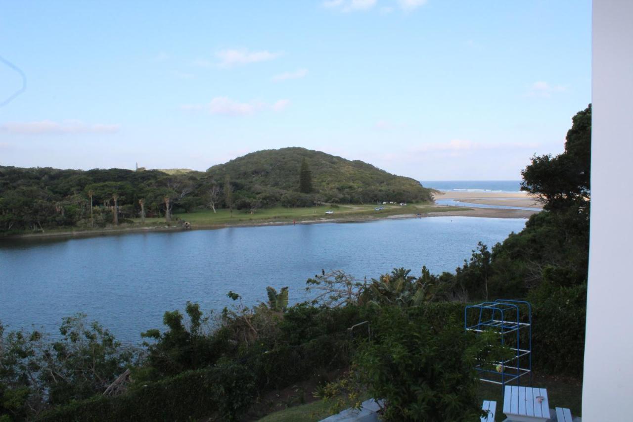Blue'S Guest House - East London Bonza Bay Экстерьер фото