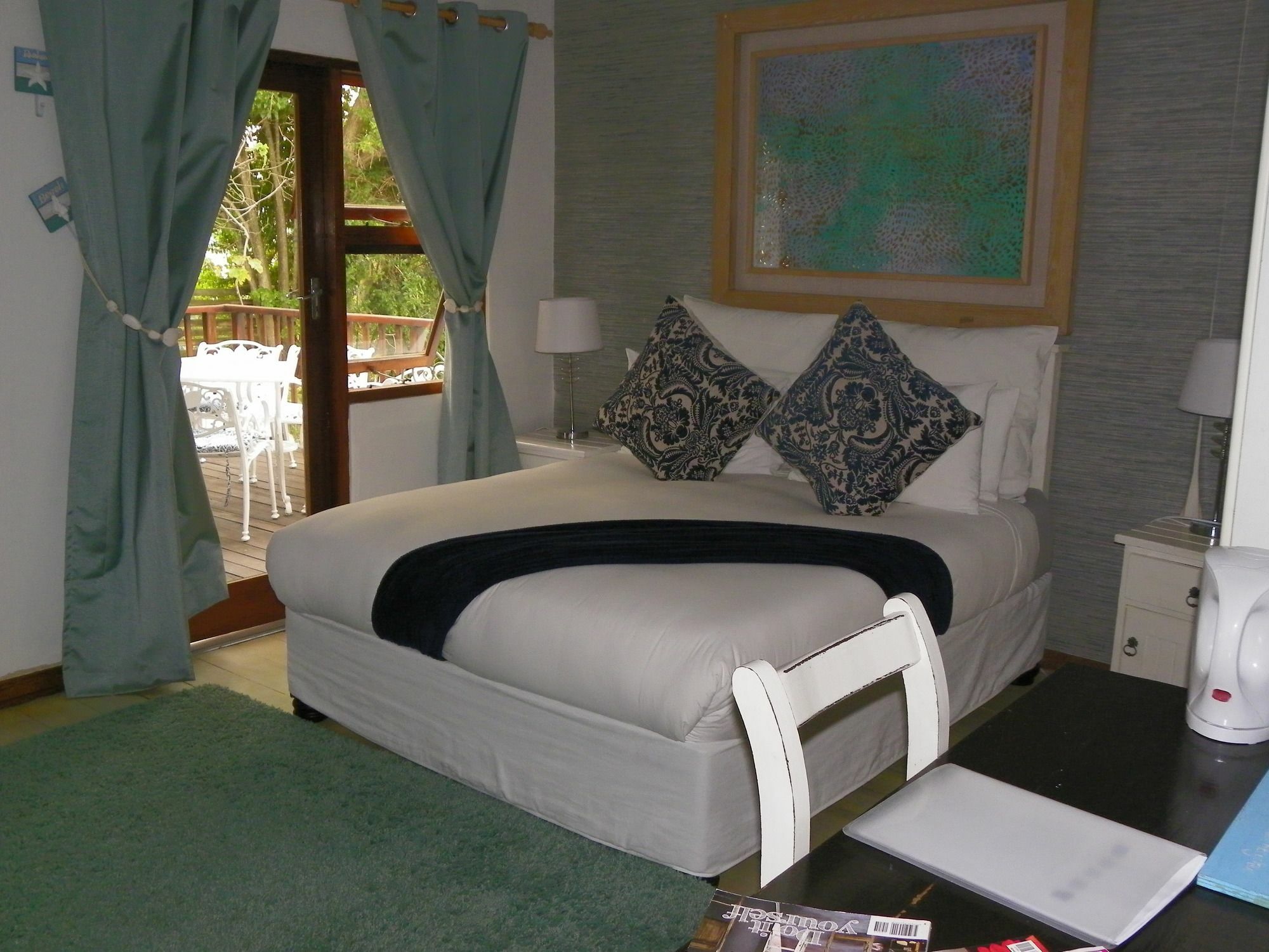 Blue'S Guest House - East London Bonza Bay Экстерьер фото